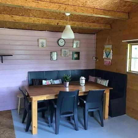 Kampeerhut *