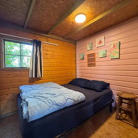 Kampeerhut *